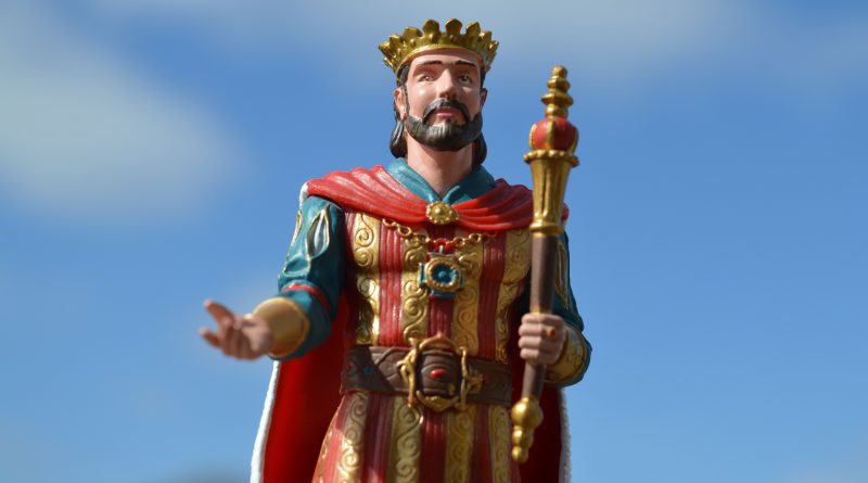 10:14 A fool also is full of words: a man cannot tell what shall be; and what shall be after him, who can tell him?