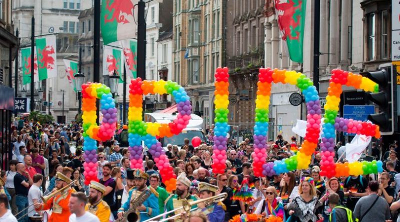 This is the rejoicing city that dwelt carelessly, that said in her heart, I am, and there is none beside me: how is she become a desolation, a place for beasts to lie down in! every one that passeth by her shall hiss, and wag his hand.